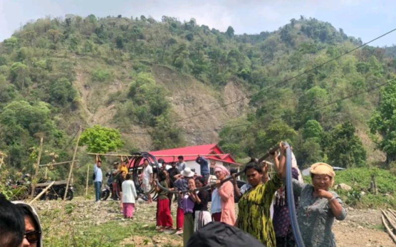 मिक्लाजुङ–२: साखरे टोलमा खानेपानी विस्तारको पहिलो चरणको श्रमदान सम्पन्न