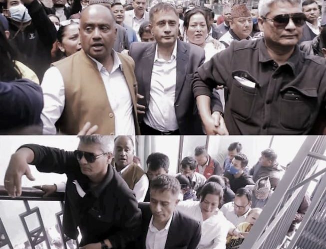 काठमाडौंका प्रमुख प्रशासकीय अधिकृत गुरागाईं पुनःफर्के कार्यालयमा