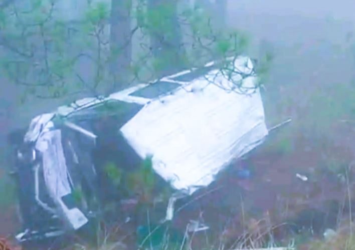 मकवानपुरको भीमफेदी गाउँपालिकामा गाडी दुर्घटना हुँदा १४ जना यात्रु घाइते,३ जनाको अवस्था गम्भीर