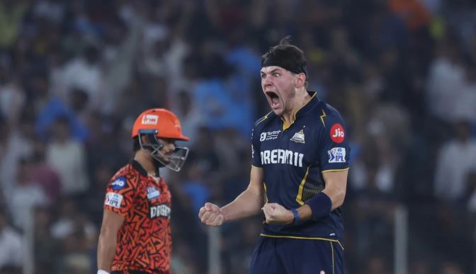 गुजरात टाइटन्सको शानदार जित,हैदराबाद ३८ रनले पराजित