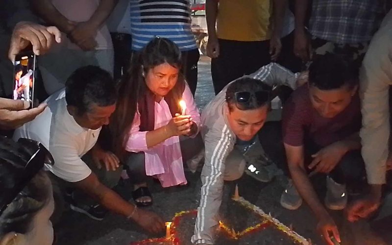 दरबार हत्याकाण्डको सम्झनामा हेटौंडामा दीप प्रज्वलन, निष्पक्ष छानबिनको माग