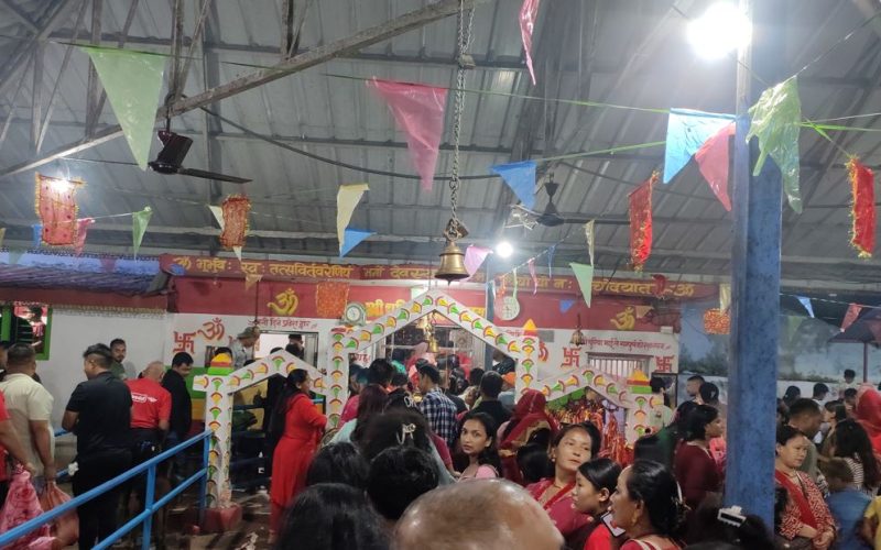 हेटौडा–१५ रातोमाटे चुरियामाई मन्दिरमा फूलपाती पूजा, भक्तजनको घुइँचो