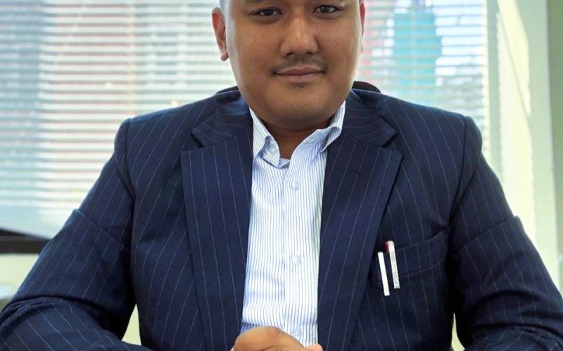 हेटौंडामा विनामुआव्जा सडक विस्तारबारे भैरव समूहका संयोजक दिभेष शाक्यको प्रश्न—‘विकास कि विनास?’