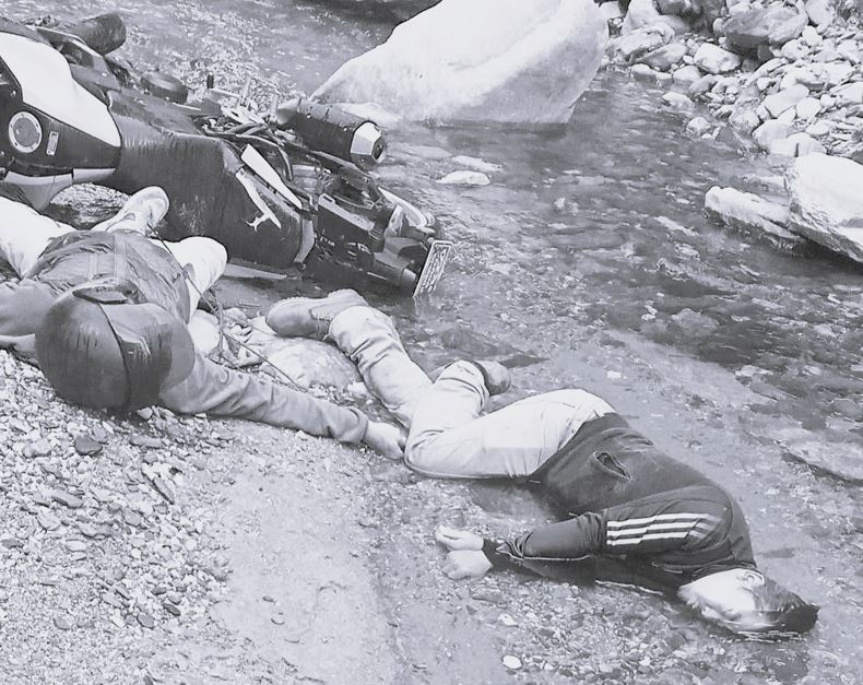 भिमफेदी–बुङदल सडकमा दुःखद दुर्घटना: पुलबाट ५० फिट तल खसेर दुई जना गुरुङको मृत्यु