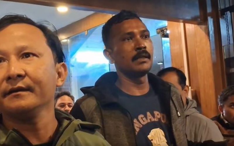 हेटौंडा सडक विस्तारविरुद्ध घरधनी–व्यवसायी सडकमा उत्रिदै, ‘सुकुम्बासी बनाउन खोजियो भने आत्महत्यासम्म जान तयार’