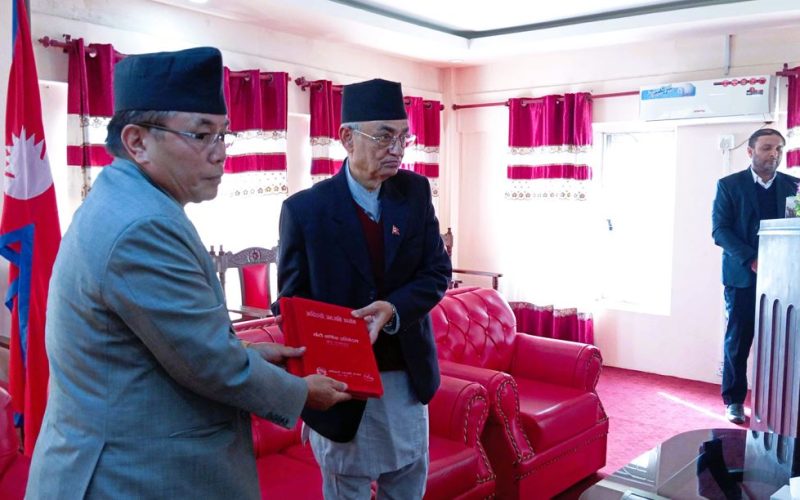 बागमती प्रदेश प्रमुखसमक्ष जनजाति आयोगको प्रतिवेदन, कार्यान्वयनको अभावप्रति गम्भीर चिन्ता