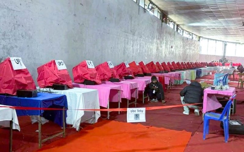 एमाले नेतृत्व चयनको मतदान एक दिन पर सर्यो, भोलि बिहानदेखि प्रक्रिया सुरू