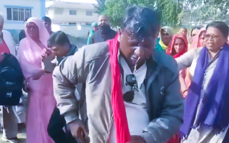 गरिमा विकास बैंकले ठगी गरेको आरोपमा ऋणीद्वारा जिल्ला प्रहरी कार्यालय मलंगवामा आत्मदाह प्रयास, सर्लाही तनावग्रस्त