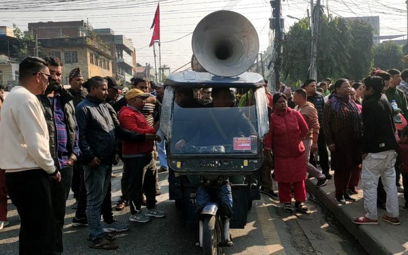 हेटौंडामा २५/२५ मिटर गज सडक विस्तारविरुद्ध घरधनी–व्यवसायी आन्दोलित, बजार क्षेत्रका सबै पसल बन्द