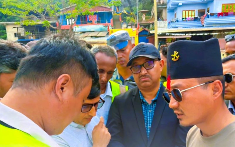 नारायणगढ–बुटवल सडक ढिलाइप्रति गृहमन्त्री गुरुङ असन्तुष्ट, १५ दिनभित्र काम सक्ने ठेकेदारको प्रतिबद्धता