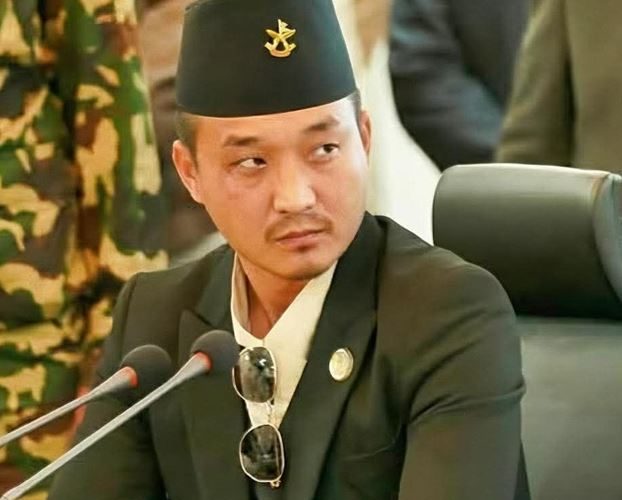 “मिडिया ट्रायल र प्रायोजित हल्लाबाट डरिँदैनौं” – गृहमन्त्री सुधन गुरुङ