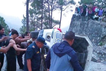 नेकपा एमालेका मकवानपुर अध्यक्ष पोख्रेल स्कुटर दुर्घटनामा परी घाइते