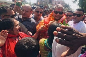 हरिहरपुरगढीमा छड्के बजार अनुगमन : म्याद गुज्रिएका खाद्य सामग्री जफत गरी नष्ट