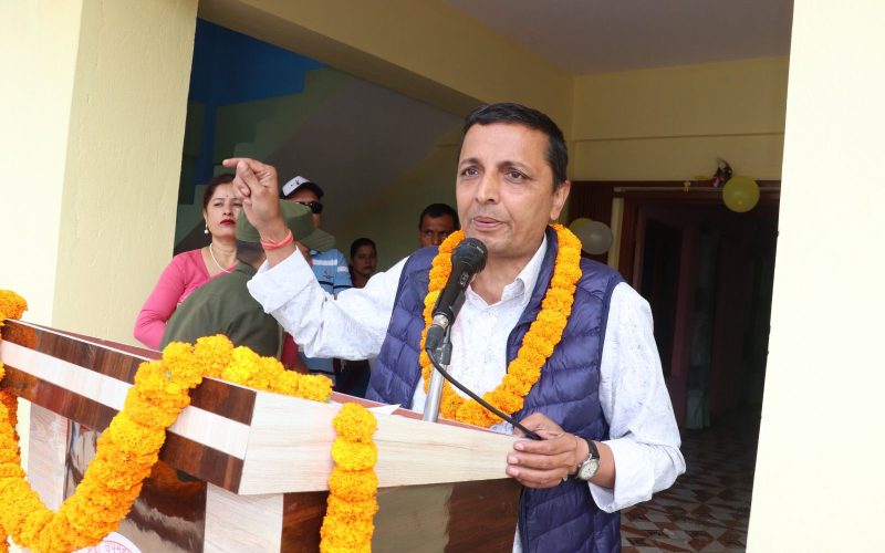 हेटौंडा–४ मा धमाधम पूर्वाधार विकास : सडक, विद्यालय भवनदेखि जेष्ठ नागरिक आश्रय कक्षसम्मका योजना अघि बढ्दै