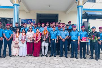 ३० वर्षे प्रहरी सेवा पूरा गरेका प्राविधिक प्रहरी वरिष्ठ नायव निरीक्षक ऋषिराज निरौलाको सम्मानसहित बिदाई