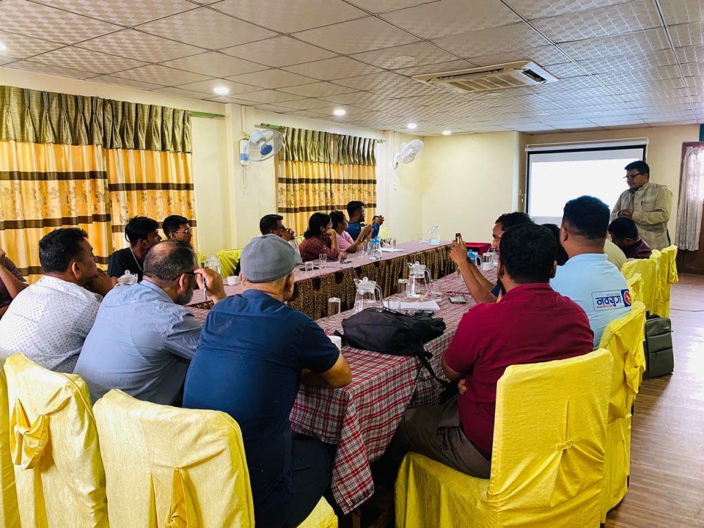 बालबालिकालाई संस्थाभन्दा परिवारमै हुर्काउन सञ्चारकर्मीको भूमिका महत्त्वपूर्ण