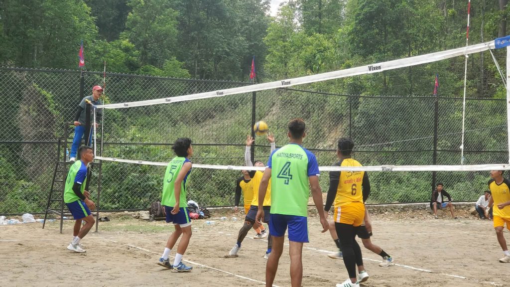हेटौंडा–११ मा जिल्ला स्तरीय भलिबल प्रतियोगिता सुरु, १३ टोलीबीच प्रतिस्पर्धा हुने