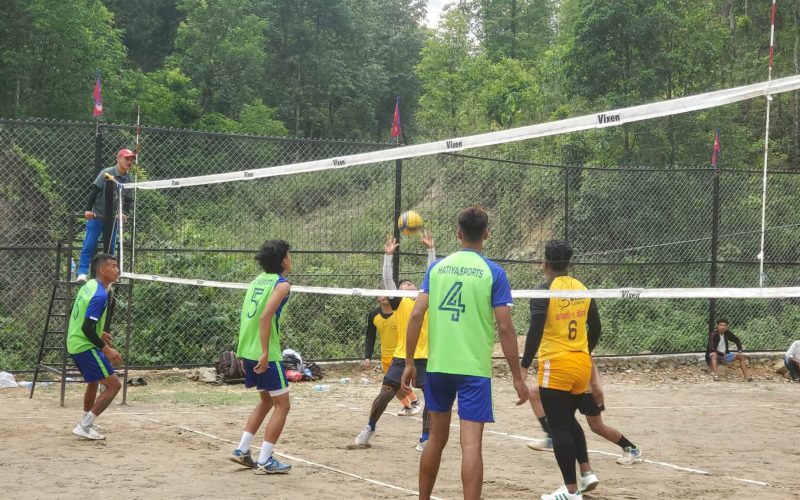 हेटौंडा–११ मा जिल्ला स्तरीय भलिबल प्रतियोगिता सुरु, १३ टोलीबीच प्रतिस्पर्धा हुने