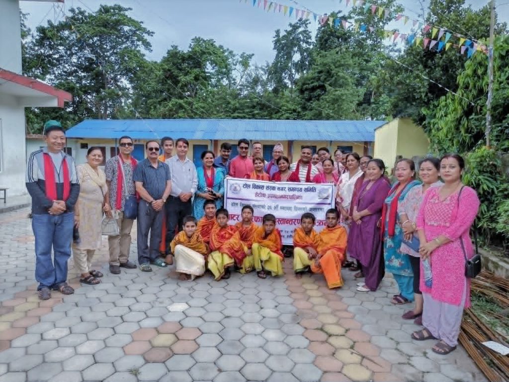 संस्कृत वेद विद्यालयमा स्वच्छ पानीका लागि वाटर प्युरिफायर स्थापना