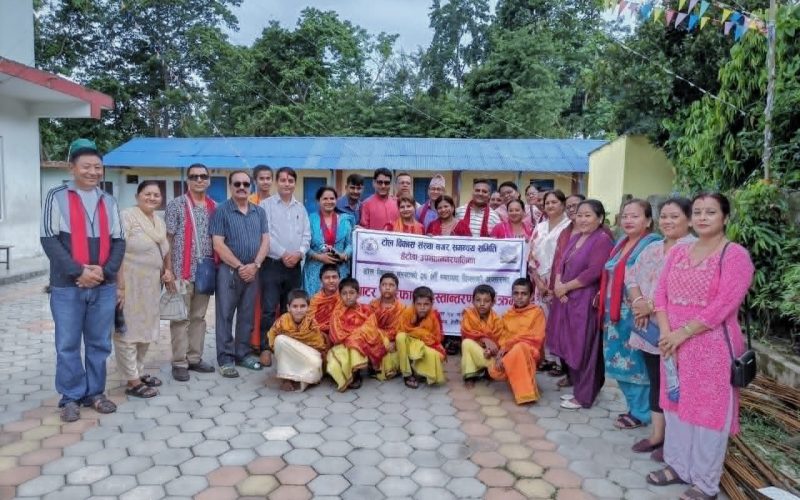 संस्कृत वेद विद्यालयमा स्वच्छ पानीका लागि वाटर प्युरिफायर स्थापना