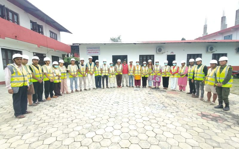 मनहरीमा विपद् स्वयंसेवक अभिमुखीकरण सम्पन्न, आपतकालीन कार्य सञ्चालन केन्द्र उद्घाटन