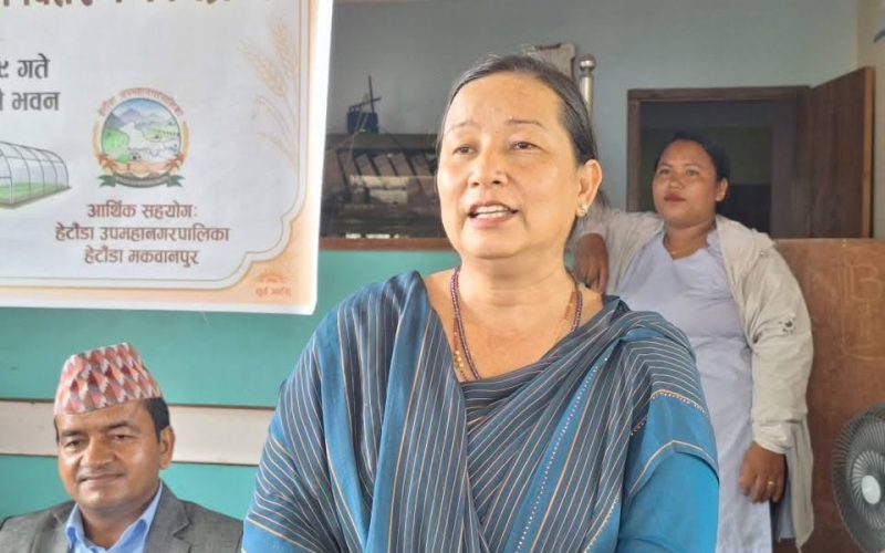 ७० प्रतिशत अनुदानमा कृषि उपकरण वितरण : किसानलाई सम्मान गर्दै कृषि उत्पादन बढाउने अभियानमा हेटौंडा उपमहानगर