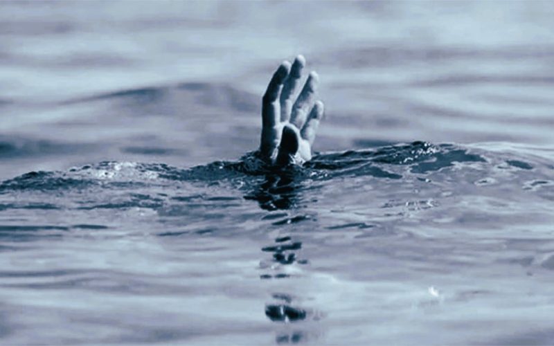 हेटौँडामा खोलाले बगाउँदा एक बालिकाको मृत्यु, एक सकुशल भेटिइन्; दुई अझै बेपत्ता