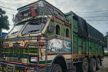 बाढी–पहिरो पीडितको उद्धारमा सरकारमाथि दुर्गा प्रसाईंको प्रश्न : ‘सरकार हराएको सूचना!’